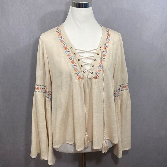 Boho Bell Sleeve Tassel Tie Peasant Shirt - Picture 1 of 7